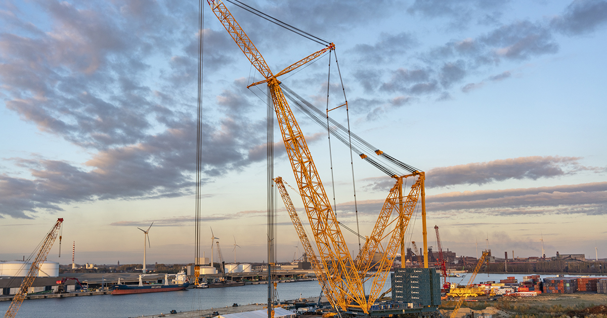 SGC-250, the Sarens Giant Crane nicknamed “Big Carl” by the Port of Ghent. (Image credit: Sarens)